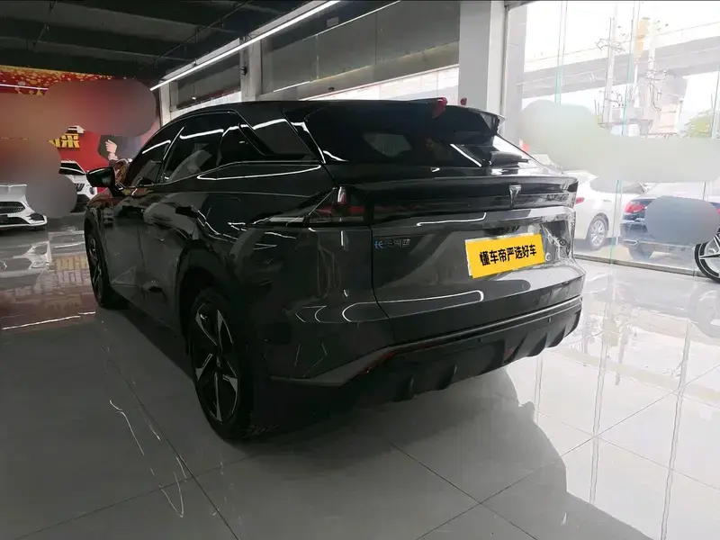 2023 Changan Deepal S07 с пробегом 24 600 км