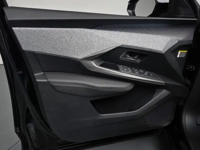 2026 Peugeot 3008 с пробегом 6 535 км