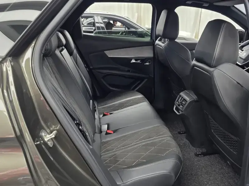 2021 Peugeot 3008 с пробегом 48 167 км