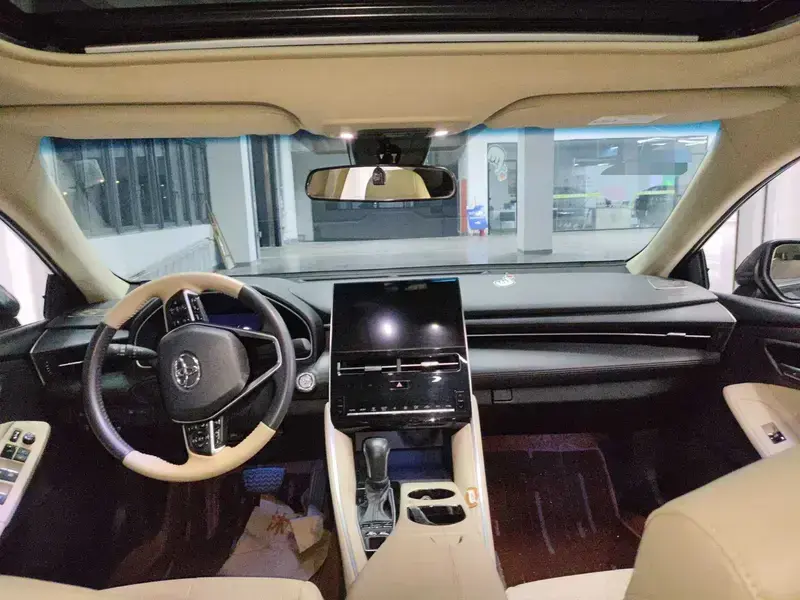 2022 Toyota Avalon с пробегом 25 000 км