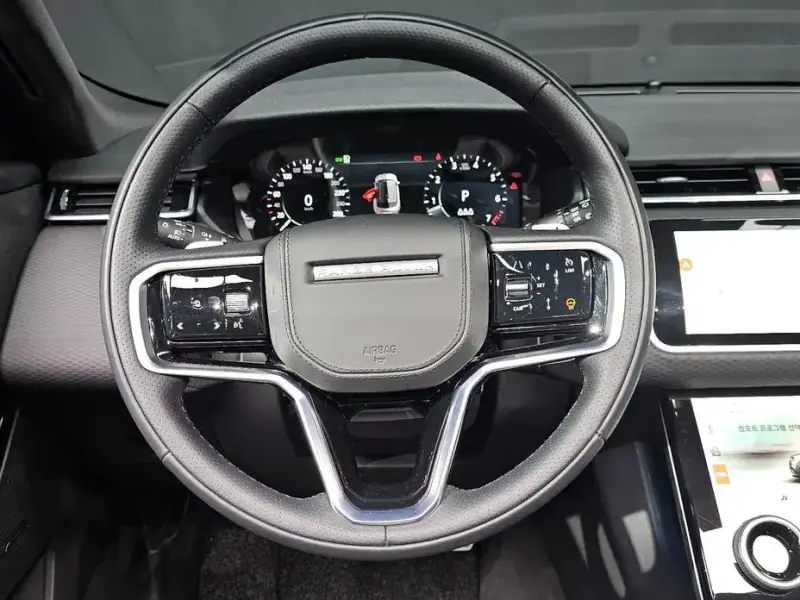 2023 Land Rover Range Rover Velar с пробегом 40 171 км