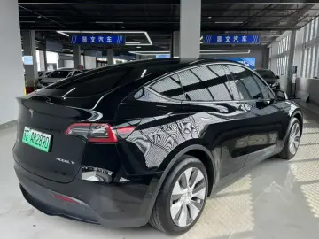 2022 Tesla Model Y с пробегом 70 000 км