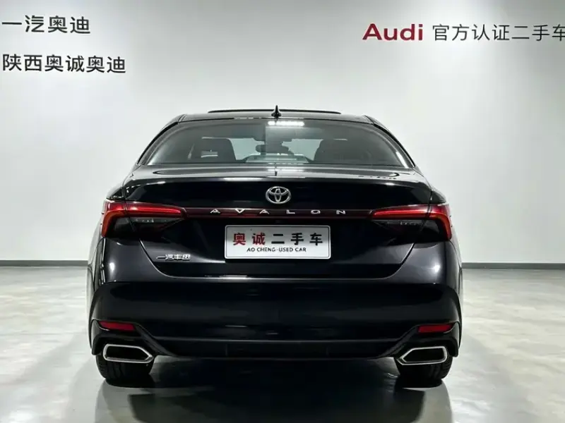 2022 Toyota Avalon с пробегом 42 000 км