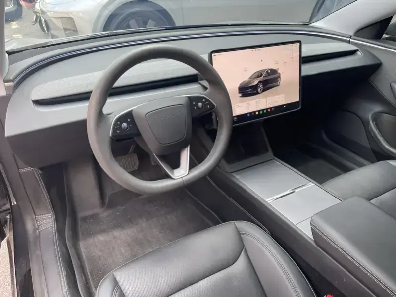 2023 Tesla Model 3 с пробегом 58 000 км