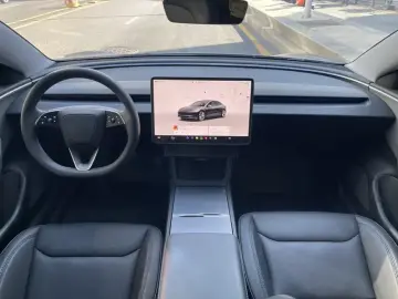 2023 Tesla Model 3 с пробегом 58 000 км