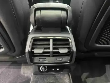 2023 Audi Q3 с пробегом 33 400 км