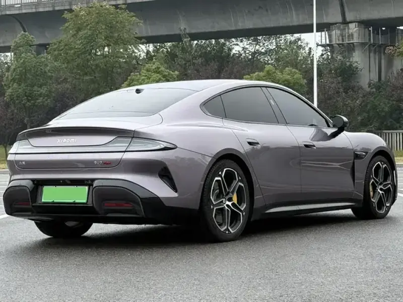 2024 Xiaomi SU7 с пробегом 19 000 км
