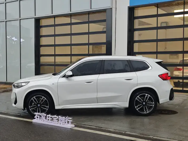 2024 BMW X1 с пробегом 24 000 км