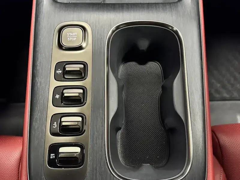 2024 Xiaomi SU7 с пробегом 35 000 км