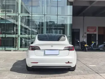 2020 Tesla Model 3 с пробегом 71 000 км