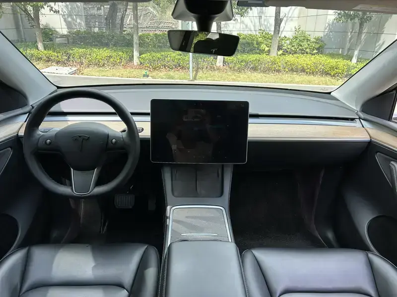 2022 Tesla Model Y с пробегом 71 000 км