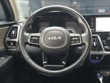 2022 Kia Sorento с пробегом 61 915 км