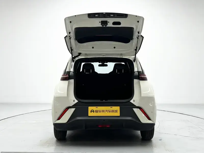 2025 BYD Seagull с пробегом 12 100 км