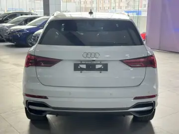 2022 Audi Q3 с пробегом 46 000 км