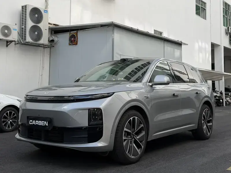 2024 Li Auto (Lixiang) L6 с пробегом 15 000 км