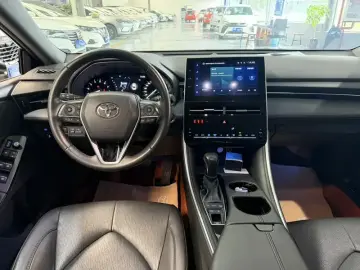 2023 Toyota Avalon с пробегом 64 100 км