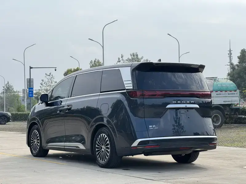 2022 Denza D9 с пробегом 54 200 км
