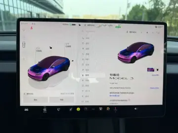2025 Tesla Model 3 с пробегом 11 000 км