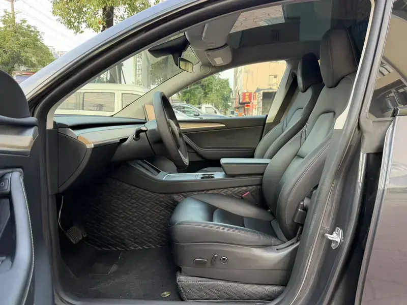 2022 Tesla Model Y с пробегом 80 000 км