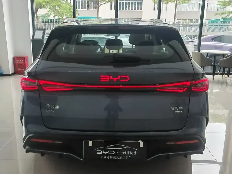 2025 BYD Seal 06 с пробегом 1 600 км