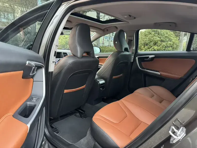 2019 Volvo S60 с пробегом 43 000 км