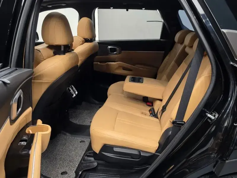 2021 Kia Sorento с пробегом 42 800 км