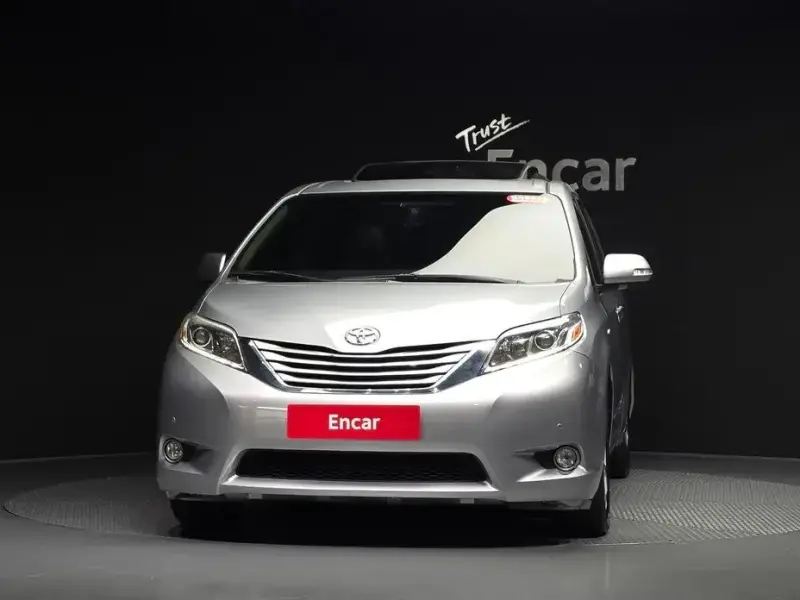 2017 Toyota Sienna с пробегом 135 636 км