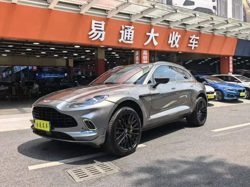 2021 Aston Martin DBX с пробегом 83 000 км