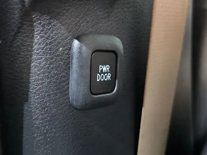 2021 Toyota Sienna с пробегом 134 157 км