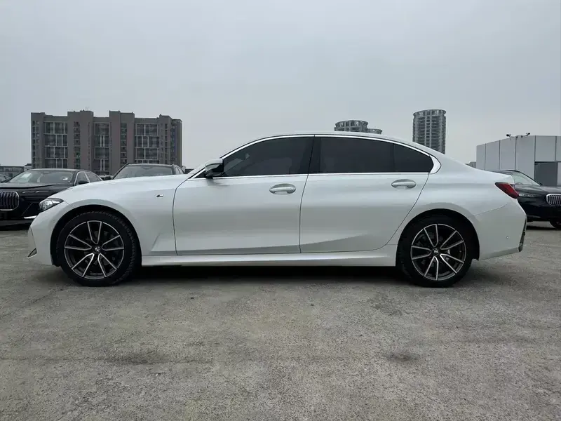 2023 BMW 3 серии с пробегом 44 000 км