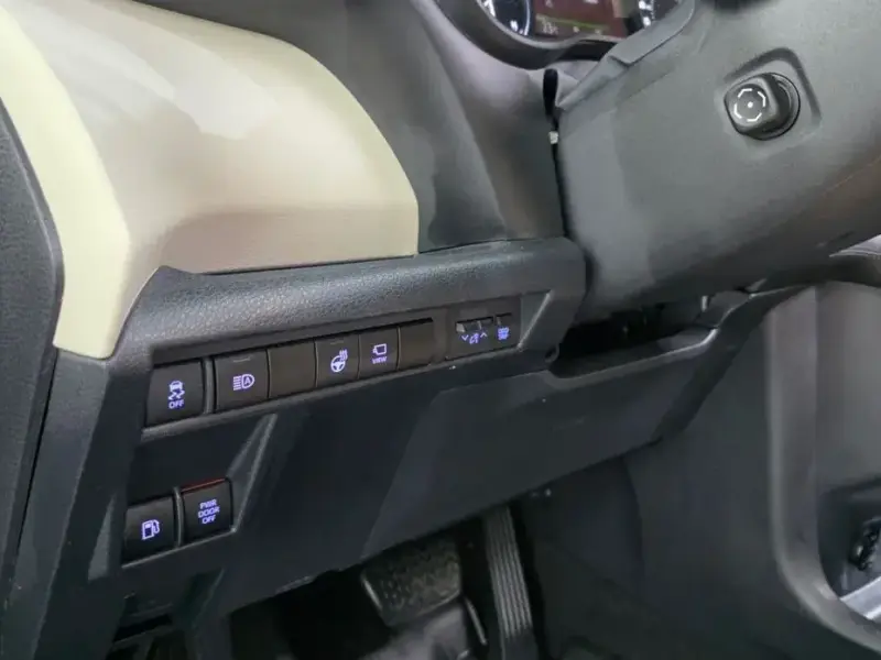 2021 Toyota Sienna с пробегом 128 675 км