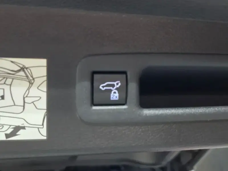 2021 Toyota Sienna с пробегом 128 675 км