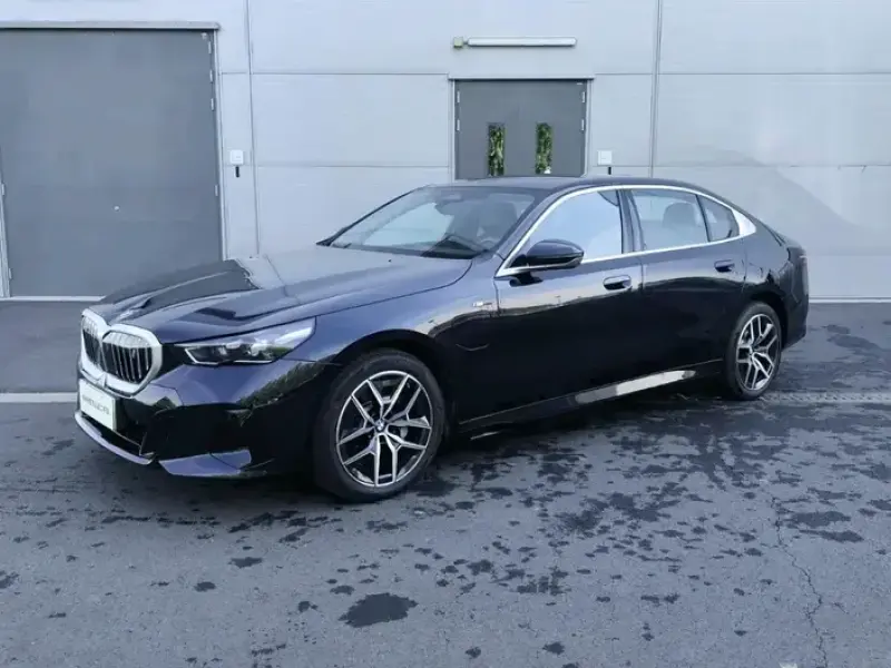 2025 BMW i5 с пробегом 13 000 км