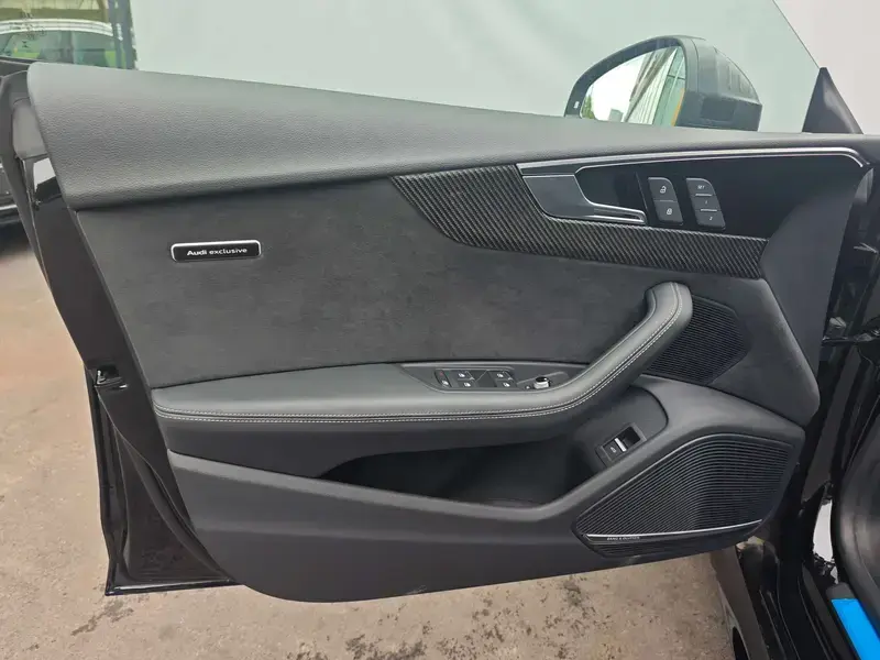 2023 Audi RS 5 с пробегом 15 000 км