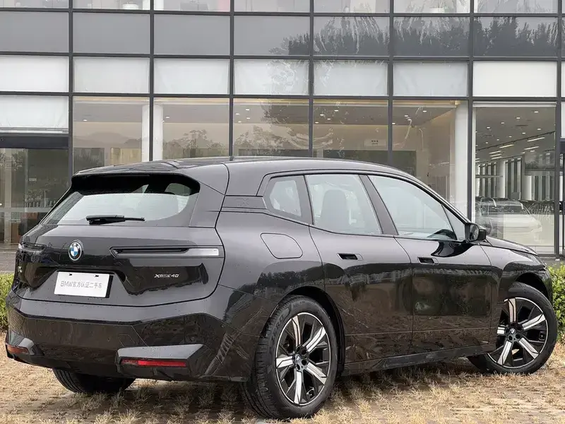 2022 BMW iX с пробегом 39 000 км