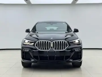 2020 BMW X6 с пробегом 42 000 км