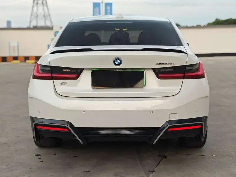 2022 BMW i3 с пробегом 89 000 км