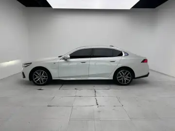 2024 BMW i5 с пробегом 47 500 км