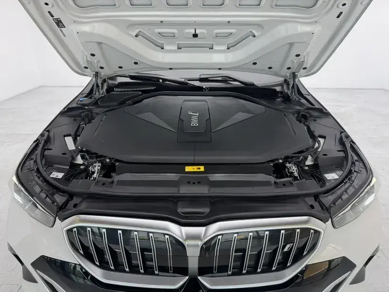 2024 BMW i5 с пробегом 47 500 км