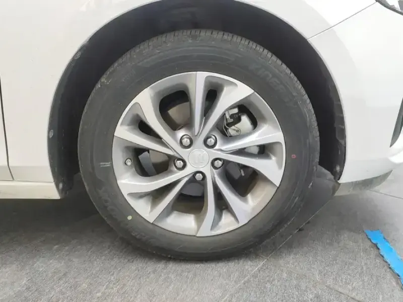 2022 Buick Verano с пробегом 18 000 км