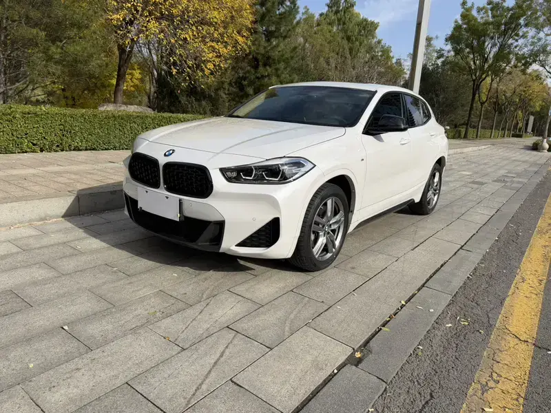 2023 BMW X2 с пробегом 40 000 км