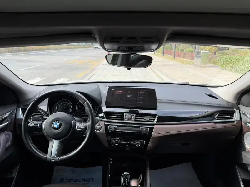 2023 BMW X2 с пробегом 40 000 км