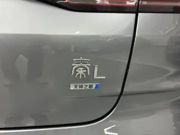 2025 BYD Qin L с пробегом 27 000 км