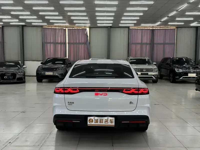 2024 BYD Qin L с пробегом 43 000 км
