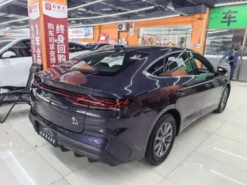 2025 BYD Qin L с пробегом 25 000 км