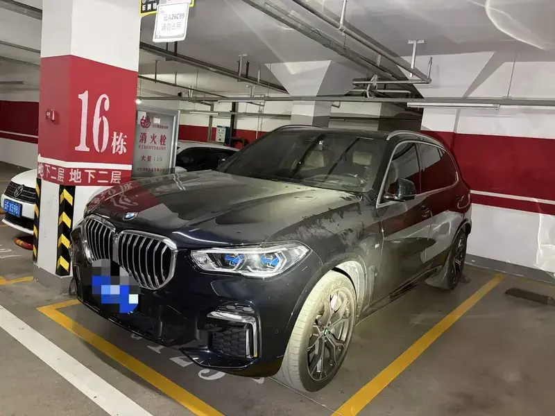 2022 BMW X5 с пробегом 23 000 км