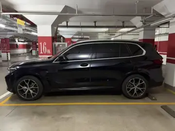 2022 BMW X5 с пробегом 23 000 км