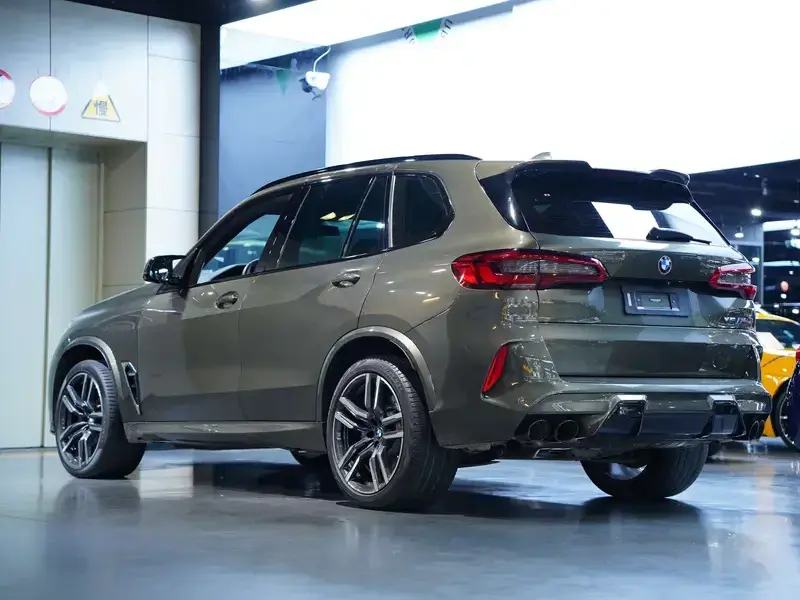 2020 BMW X5 M с пробегом 102 800 км