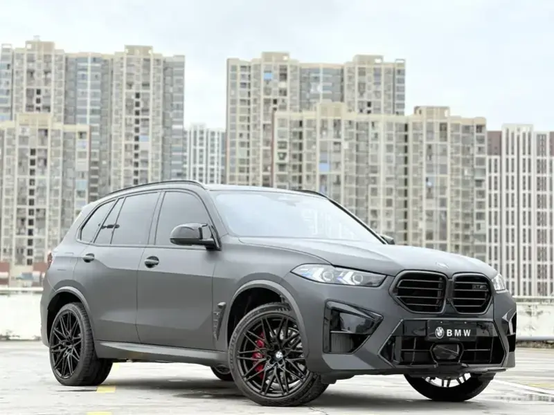2023 BMW X5 M с пробегом 8 000 км
