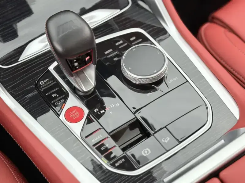 2023 BMW X5 M с пробегом 8 000 км